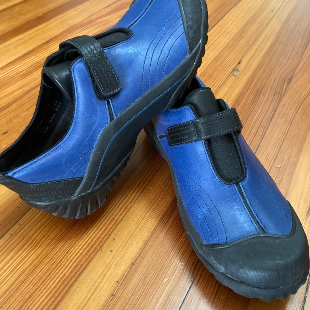 Clarks Blue and Black Athletic Shoes